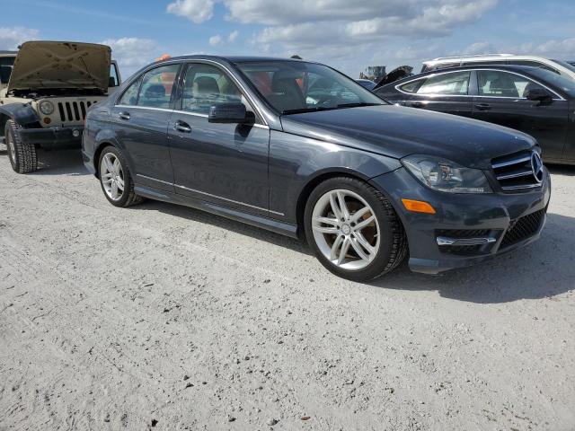 VIN WDDGF4HBXER315259 2014 Mercedes-Benz C-Class, 250 no.4