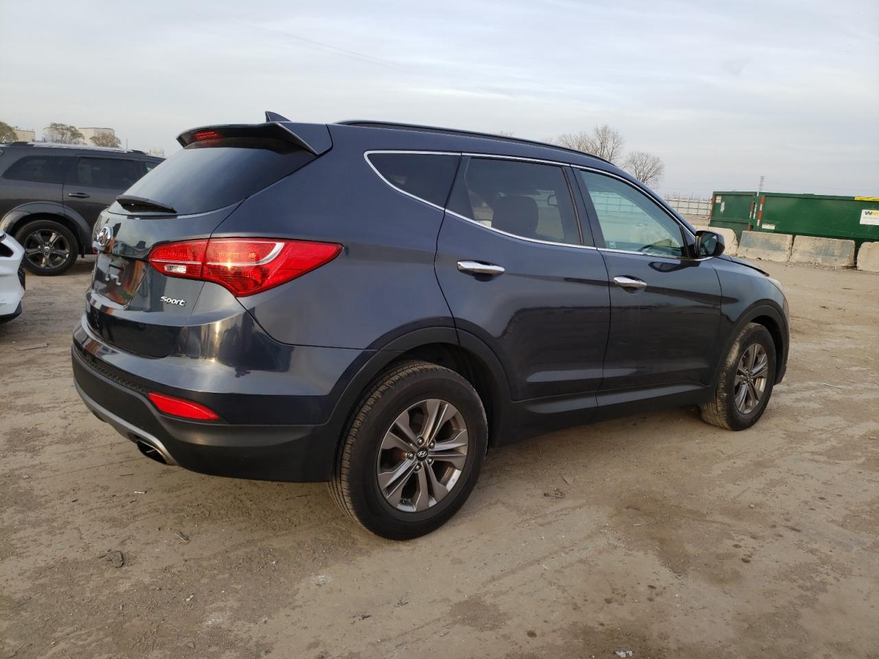 Lot #2977194136 2015 HYUNDAI SANTA FE S