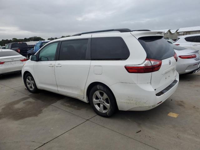 VIN 5TDKK3DC2GS742271 2016 Toyota Sienna, LE no.2