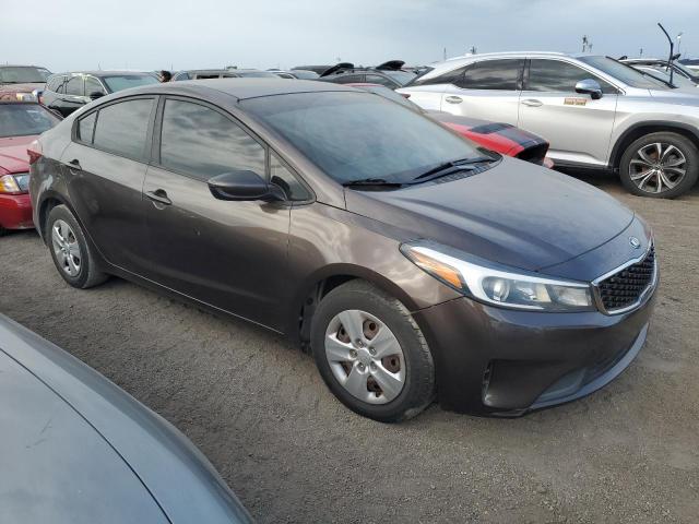 VIN 3KPFK4A74HE068943 2017 KIA Forte, LX no.4