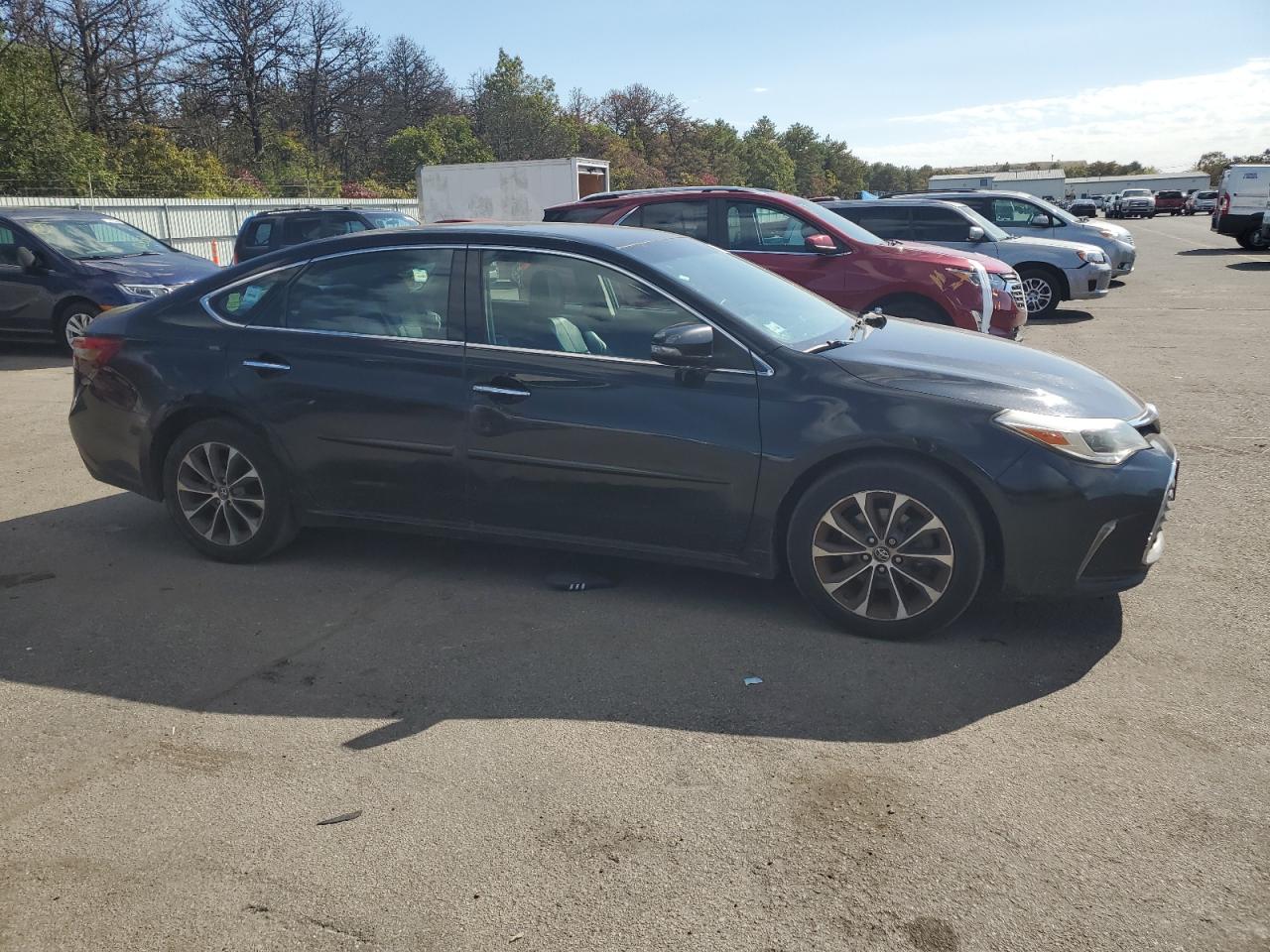 Lot #2921498817 2016 TOYOTA AVALON XLE