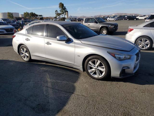 VIN JN1EV7AP3JM591384 2018 Infiniti Q50, Luxe no.4