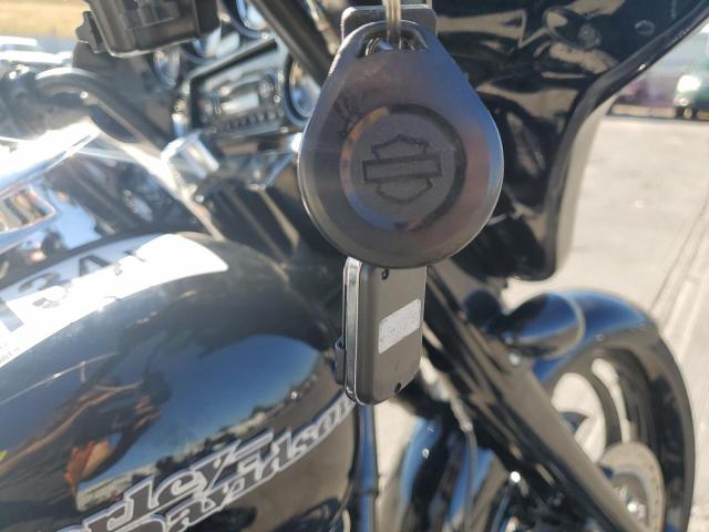 2013 HARLEY-DAVIDSON FLHX STREE - 1HD1KBM12DB600816