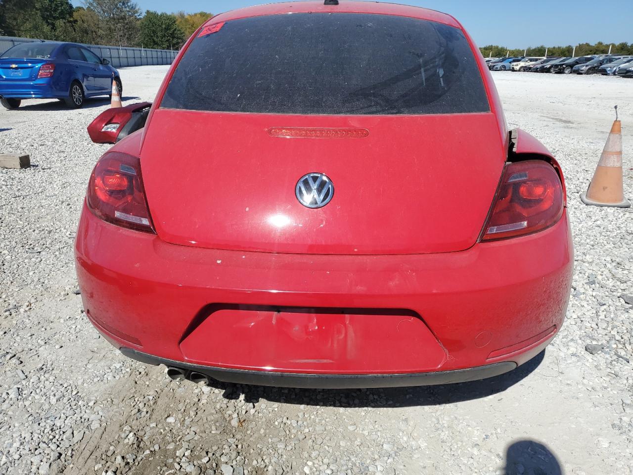 Lot #2921588672 2013 VOLKSWAGEN BEETLE