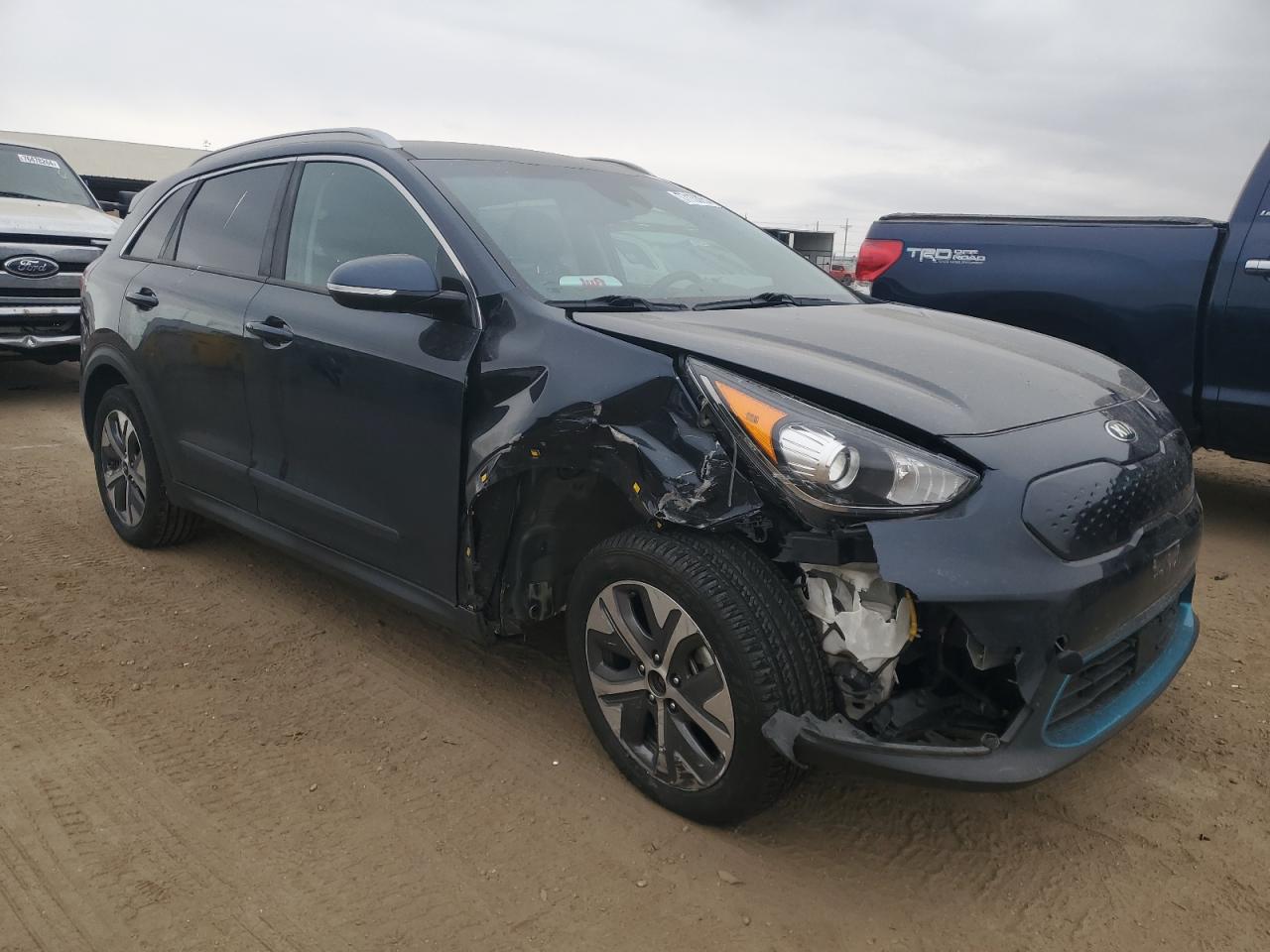 KIA NIRO EX
