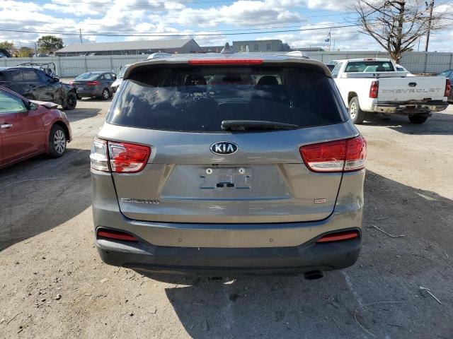 VIN 5XYPGDA31JG414104 2018 KIA Sorento, LX no.6