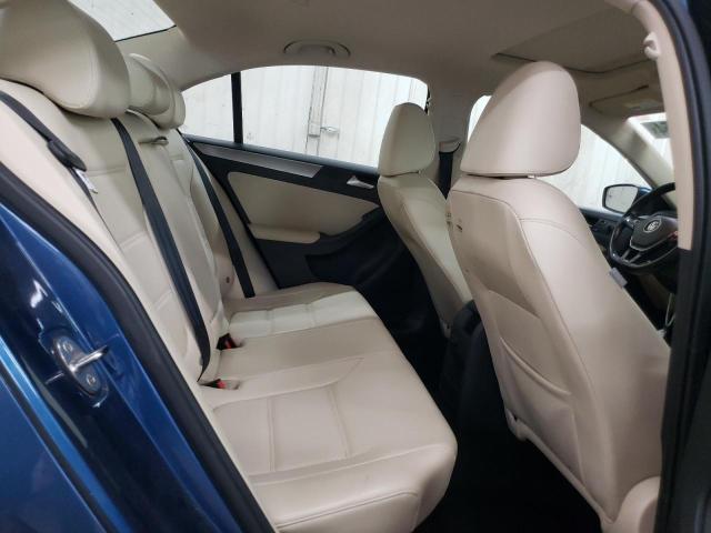 2017 VOLKSWAGEN JETTA SE - 3VWDB7AJ7HM383663