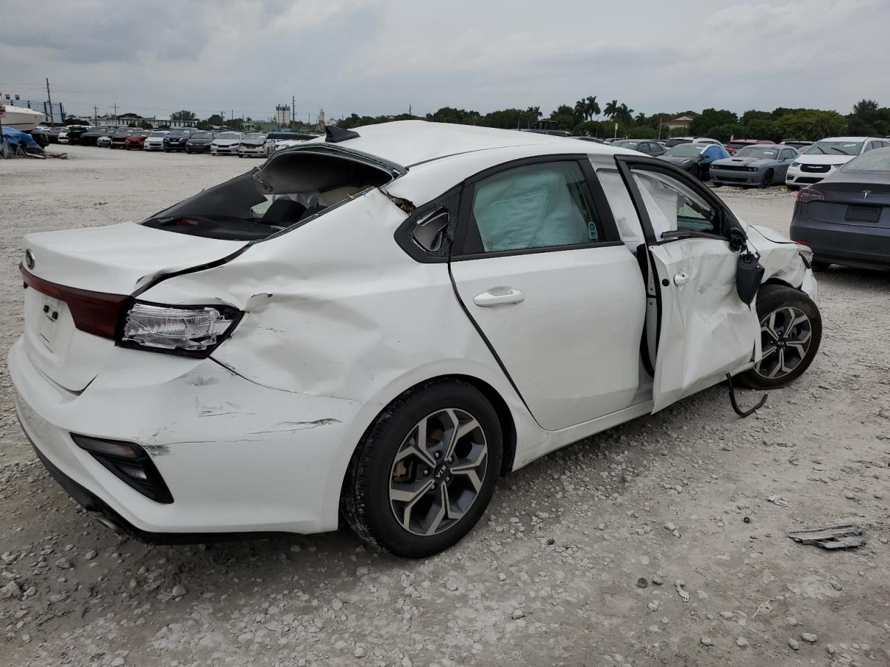 Lot #2976941649 2020 KIA FORTE FE