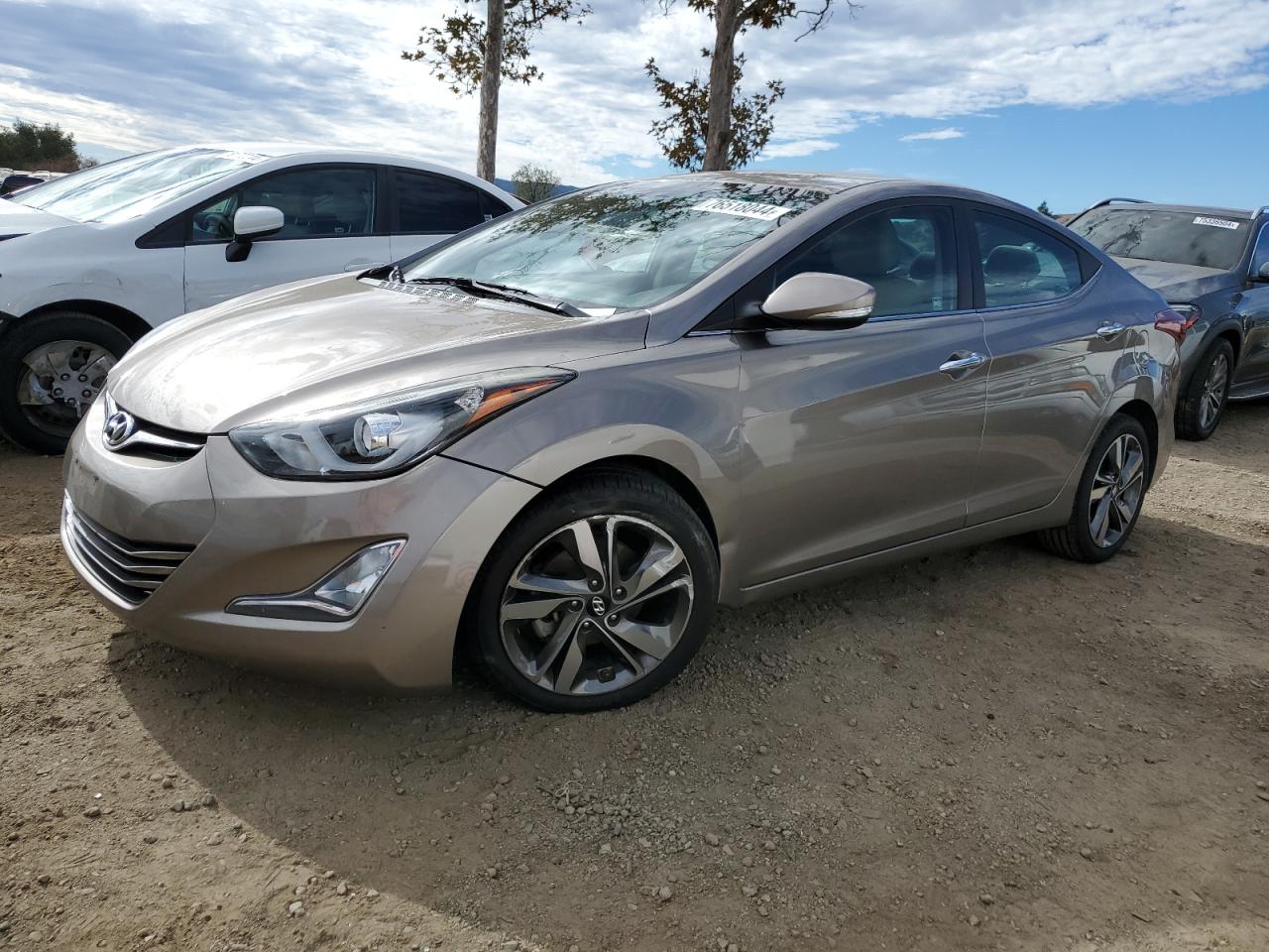 Hyundai Elantra 2014 UD