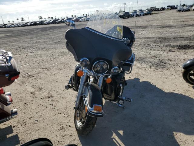 2010 HARLEY-DAVIDSON FLHTCU 1HD1FC411AB625633
