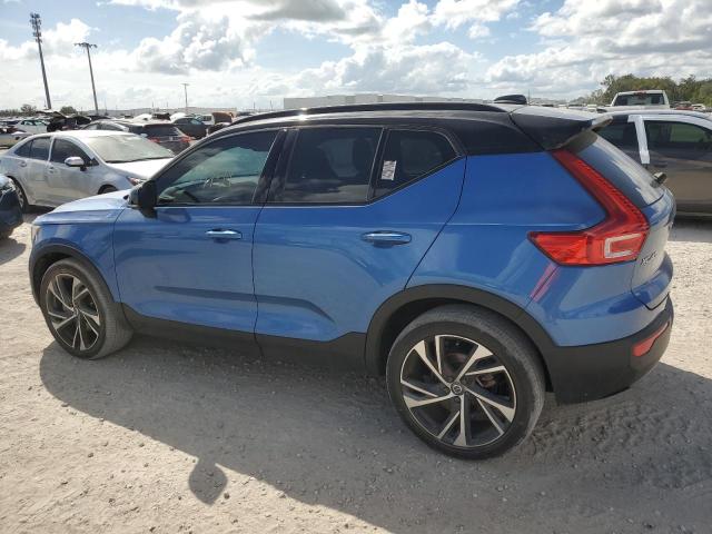 VOLVO XC40 T5 R- 2021 blue  gas YV4162UM0M2467891 photo #3