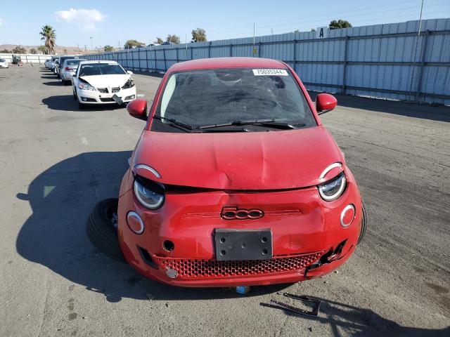 2024 FIAT 500 E RED ZFAFFAA4XRX205823