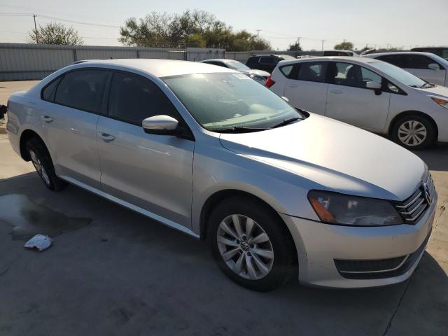 VIN 1VWAH7A36DC029194 2013 Volkswagen Passat, S no.4