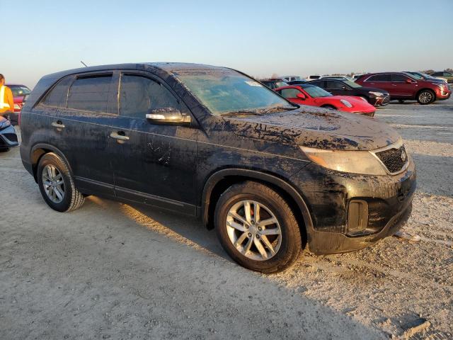 VIN 5XYKT3A6XFG656990 2015 KIA Sorento, LX no.4