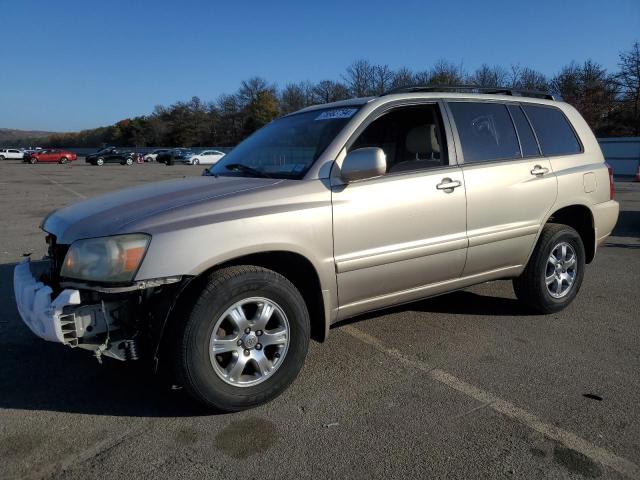 TOYOTA HIGHLANDER