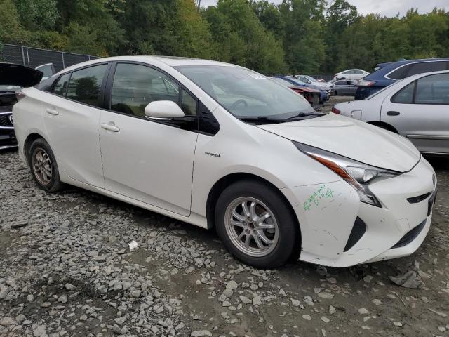 VIN JTDKARFU6H3045667 2017 Toyota Prius no.4