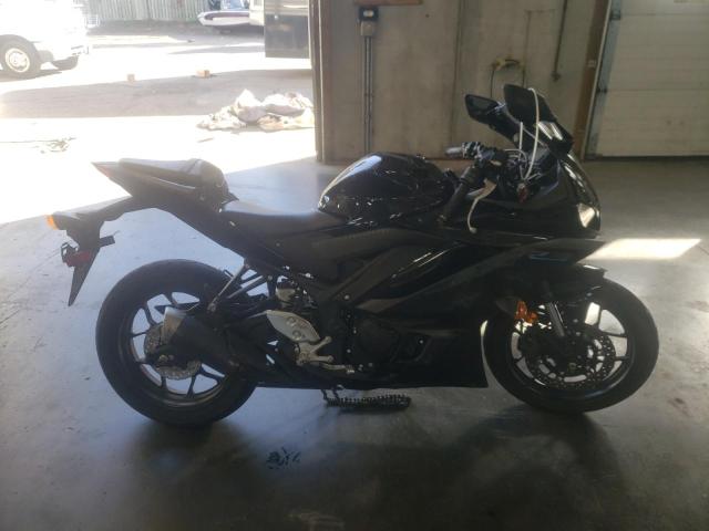 2023 YAMAHA YZFR3 A #3022996221