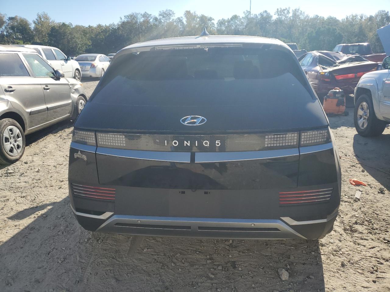 Lot #2995684171 2023 HYUNDAI IONIQ 5 SE