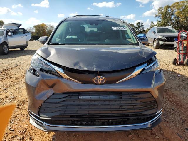 2024 TOYOTA SIENNA XLE - 5TDYRKEC3RS222081