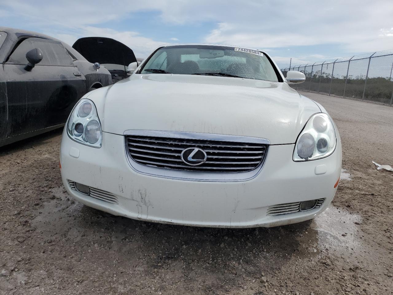 Lot #3006551795 2004 LEXUS SC 430