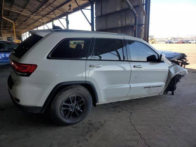 VIN 1C4RJEAG8JC412423 2018 Jeep Grand Cherokee, Laredo no.3