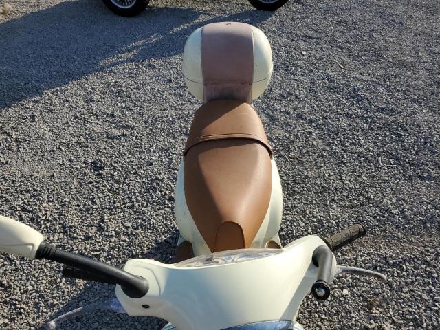 2004 VESPA 49CC ZAPC16C1545008300