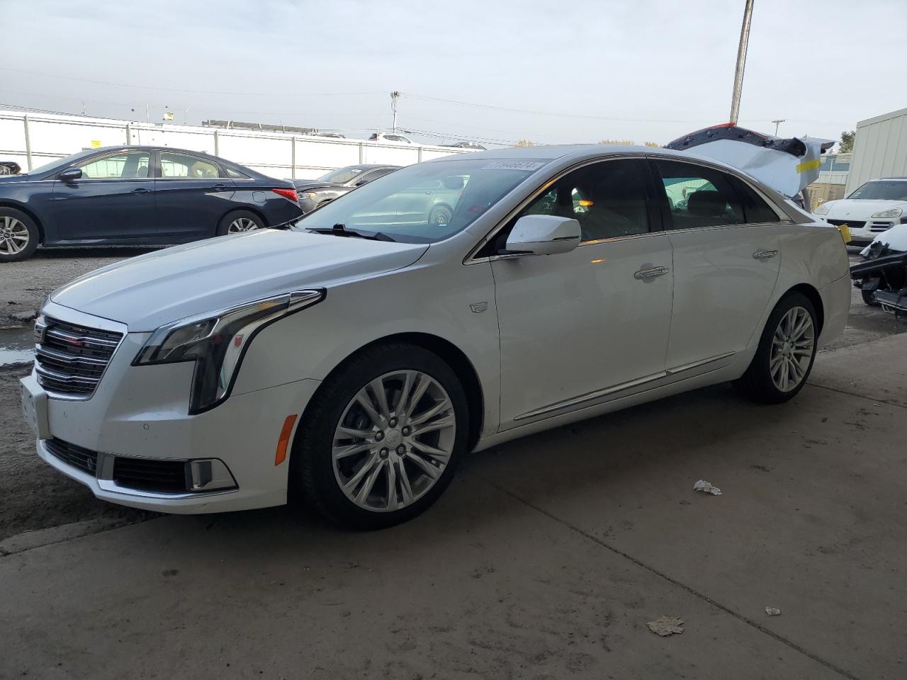 Lot #2955403724 2018 CADILLAC XTS LUXURY