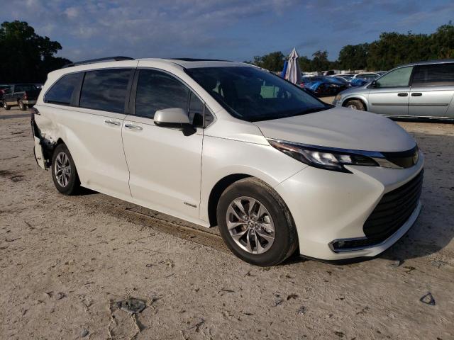 VIN 5TDYRKEC2MS006635 2021 Toyota Sienna, Xle no.4