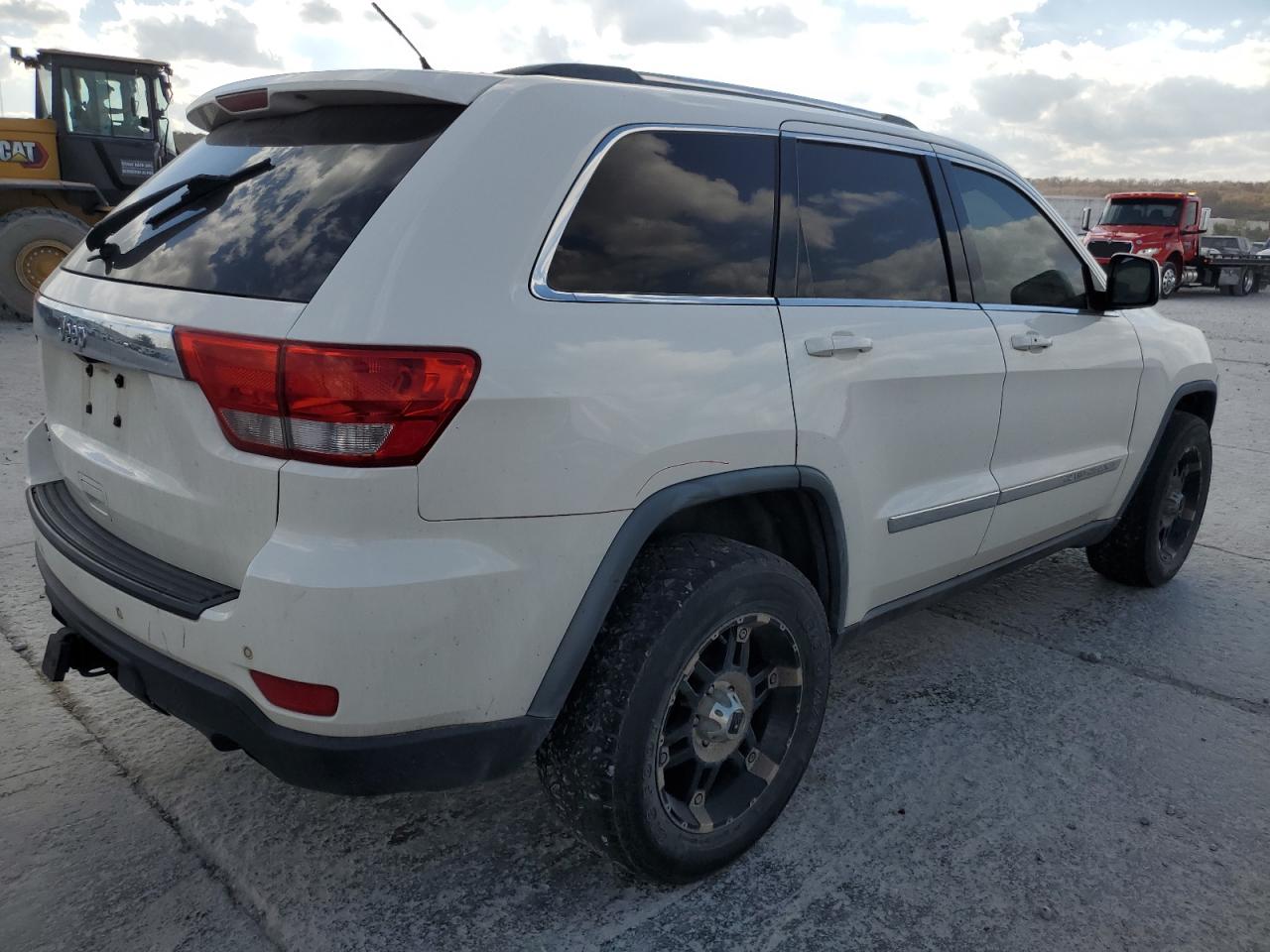 JEEP GRAND CHEROKEE LAREDO