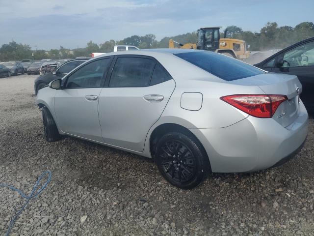 VIN 5YFBURHE5JP780070 2018 Toyota Corolla, L no.2