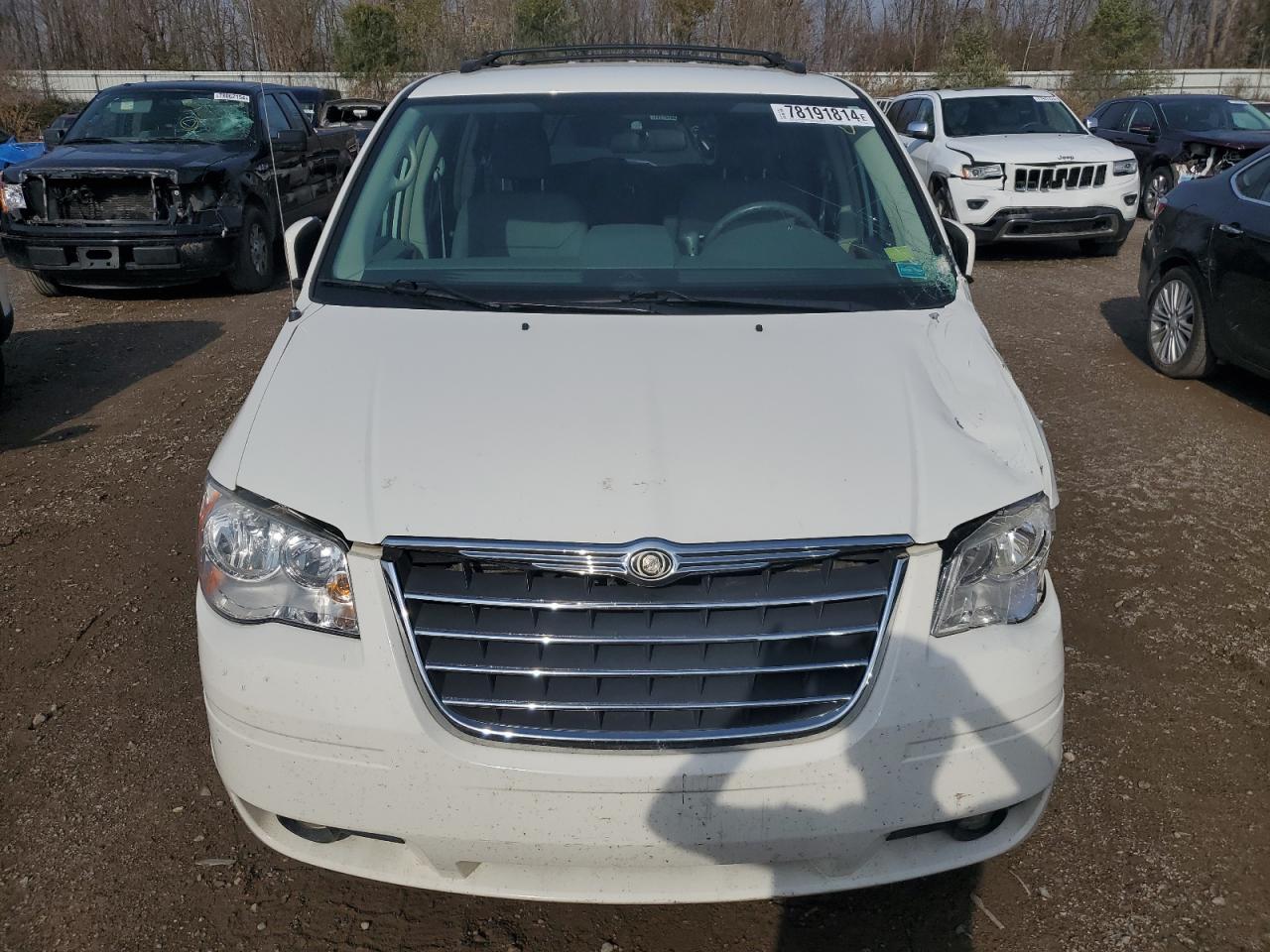 Lot #2993994318 2009 CHRYSLER TOWN & COU