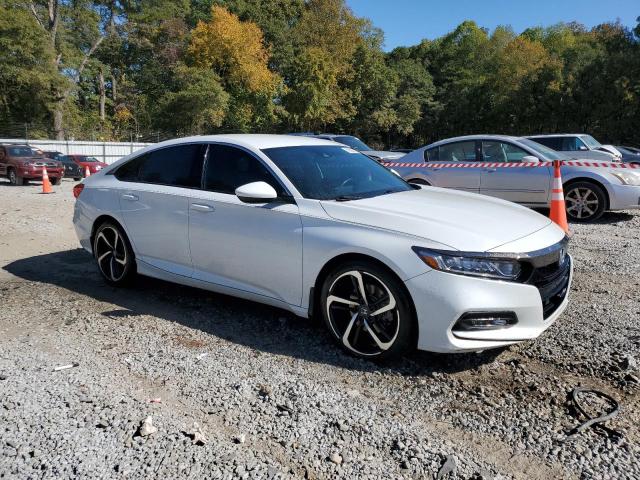 VIN 1HGCV1F36KA058599 2019 HONDA ACCORD no.4