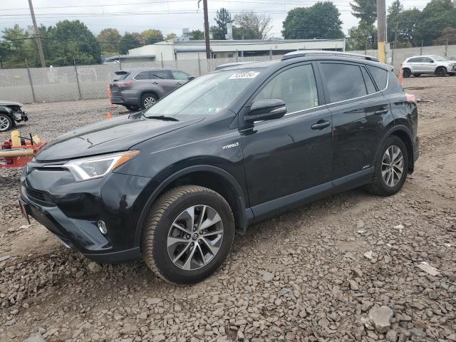 VIN JTMRJREV2HD085585 2017 Toyota RAV4, LE no.1