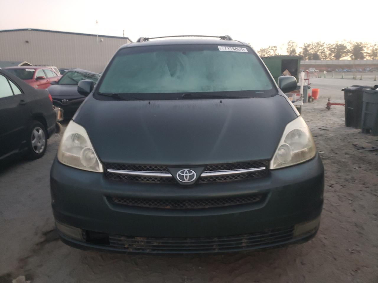 Lot #2955346511 2005 TOYOTA SIENNA XLE