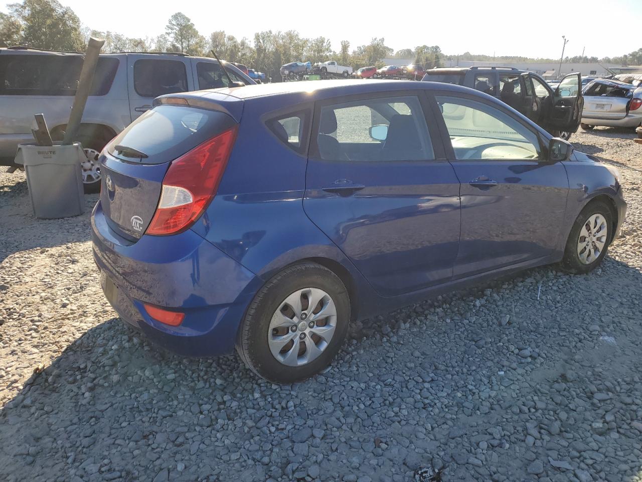 Lot #2928068387 2017 HYUNDAI ACCENT SE