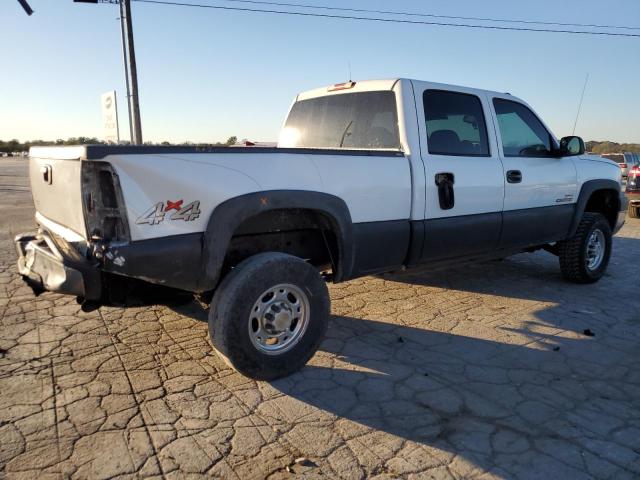 CHEVROLET SILVERADO 2004 white crew pic diesel 1GCHK23254F185302 photo #4