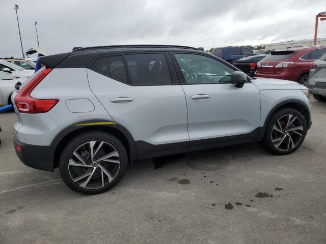 VIN YV4162UM0N2756187 2022 Volvo XC40, T5 R-Design no.3