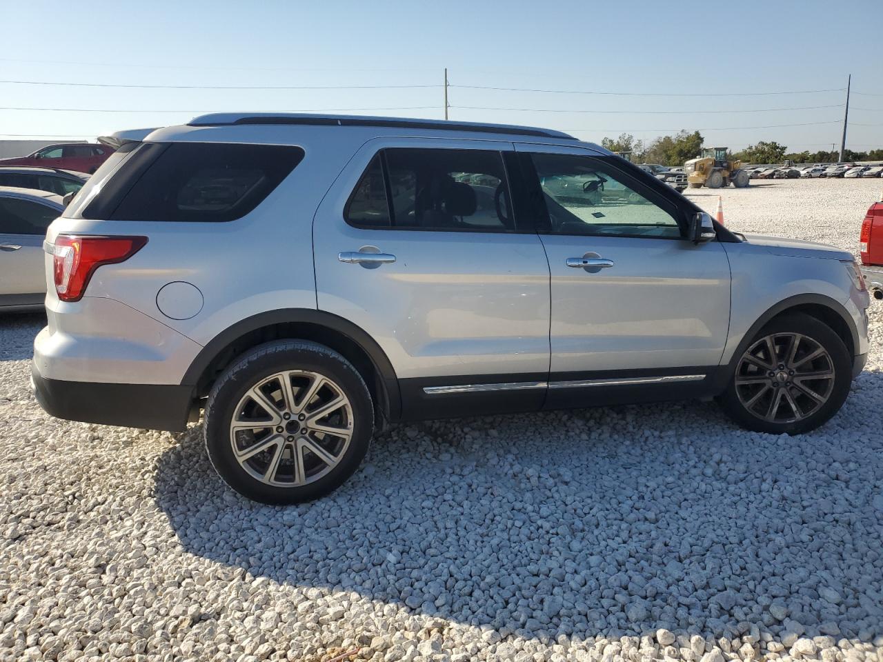 Lot #2982356108 2017 FORD EXPLORER L