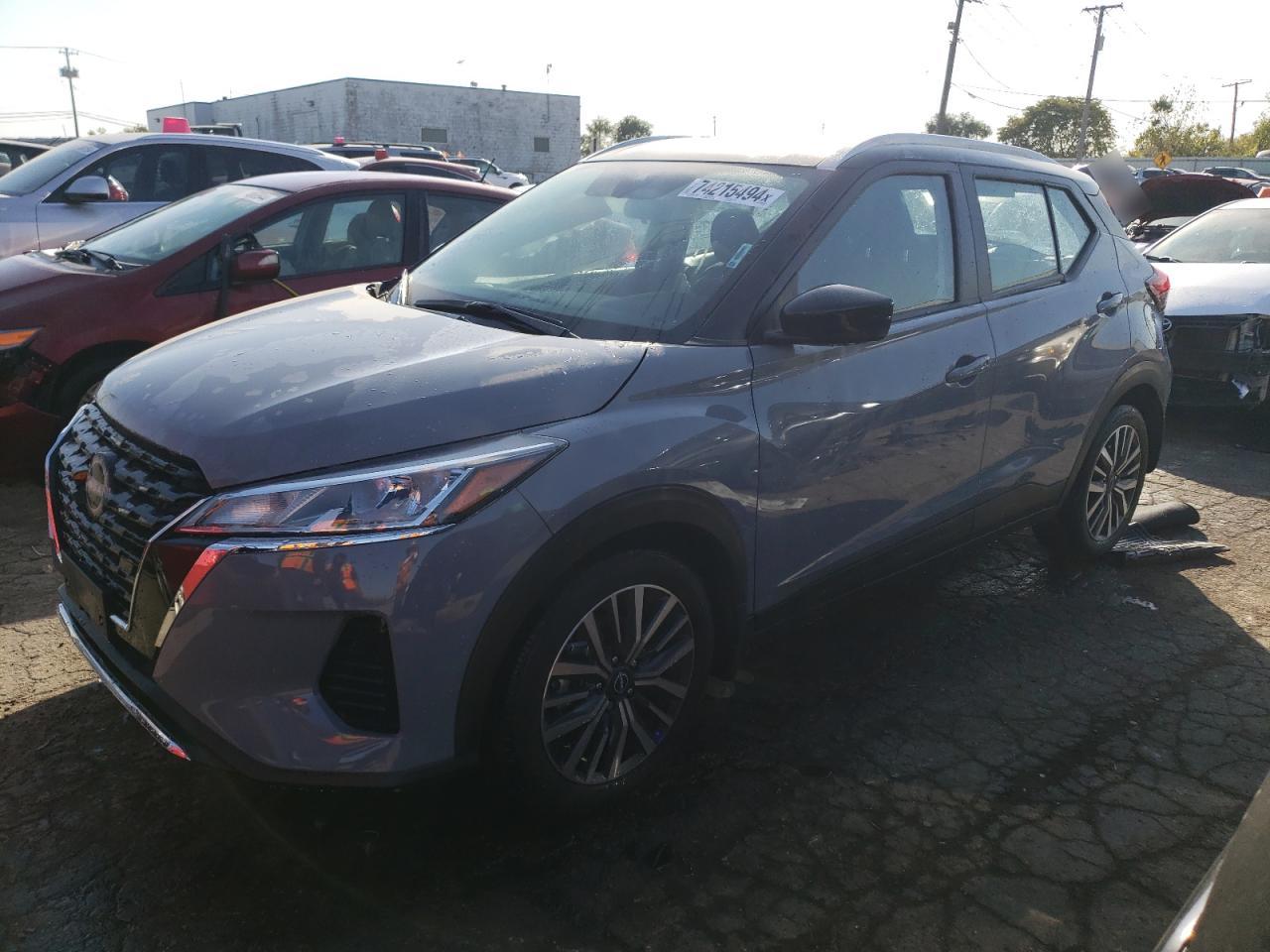 NISSAN KICKS SV