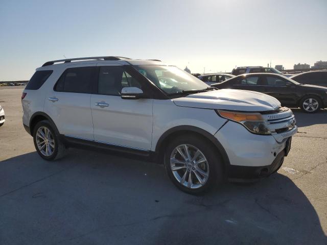 VIN 1FM5K7F8XFGA24694 2015 Ford Explorer, Limited no.4