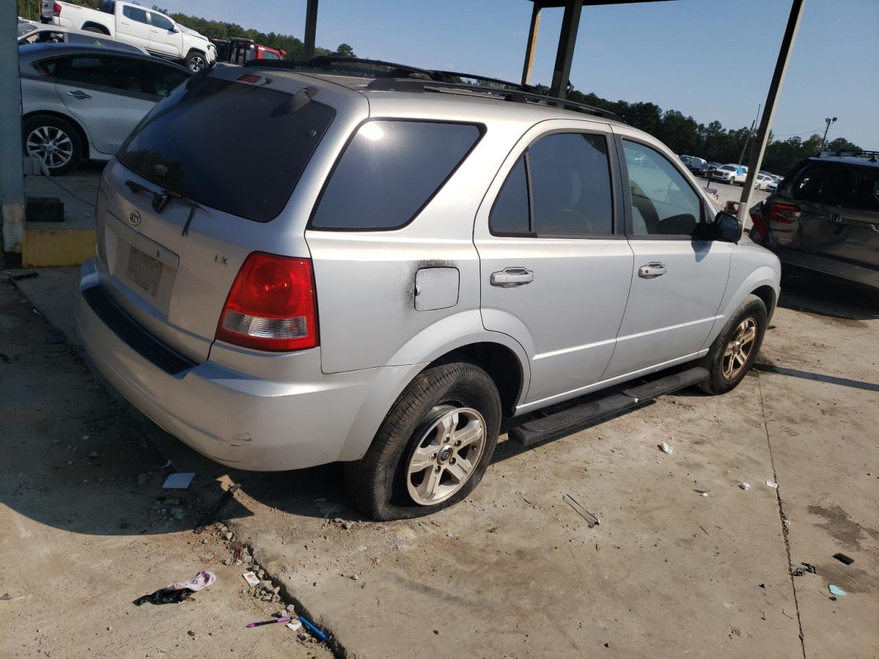 Lot #2909390698 2004 KIA SORENTO EX