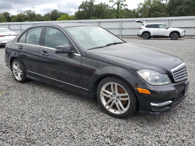 VIN WDDGF8AB0DA838465 2013 Mercedes-Benz C-Class, 3... no.4