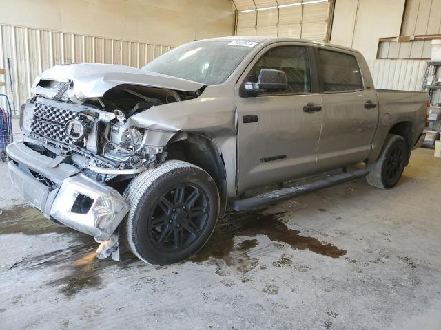 VIN 5TFDW5F13JX698321 2018 Toyota Tundra, Crewmax Sr5 no.1