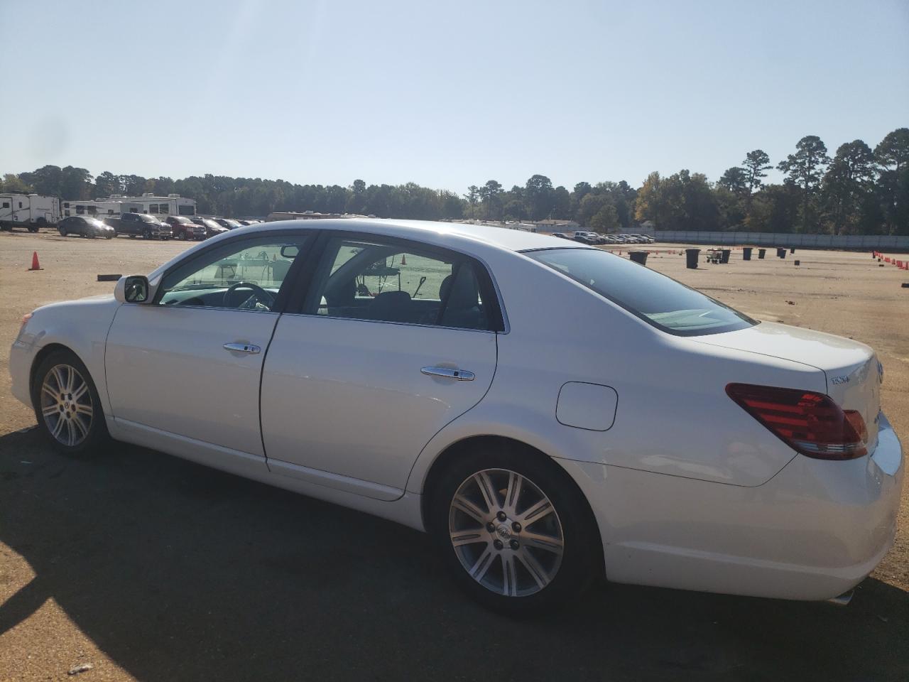 Lot #3004104959 2008 TOYOTA AVALON XL