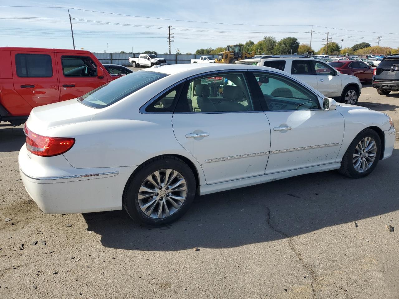 Lot #2940736327 2011 HYUNDAI AZERA GLS