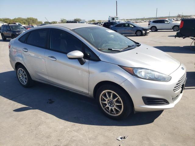 VIN 3FADP4BJ7KM129787 2019 Ford Fiesta, SE no.4