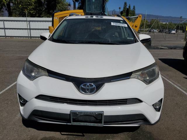 2016 TOYOTA RAV4 XLE - JTMWFREV5GD082277