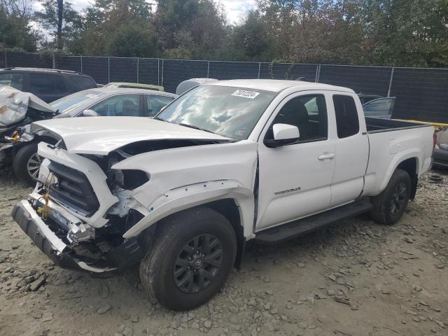 VIN 3TYSX5EN4NT011940 2022 Toyota Tacoma, Access Cab no.1