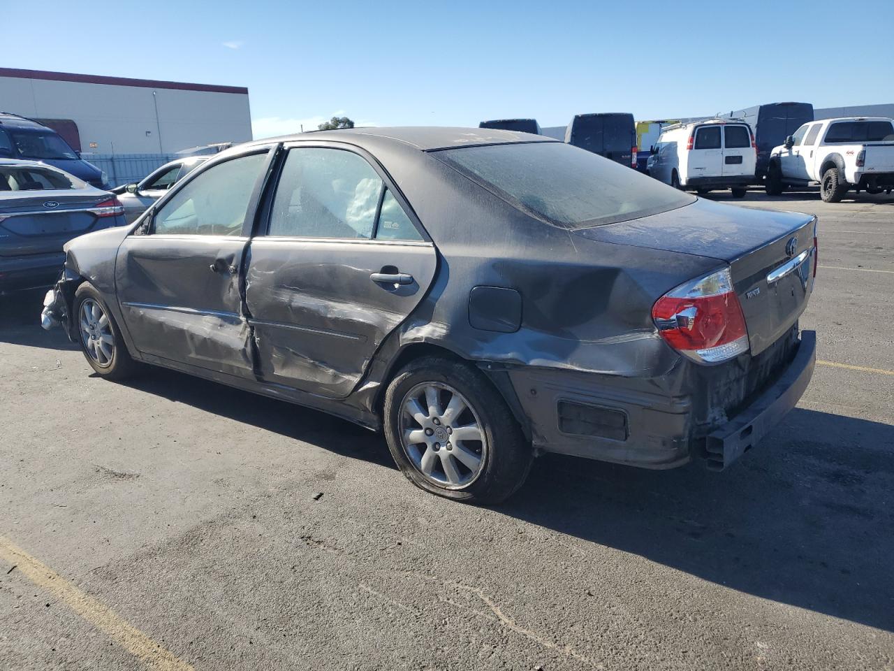 Lot #2962052157 2004 TOYOTA CAMRY LE