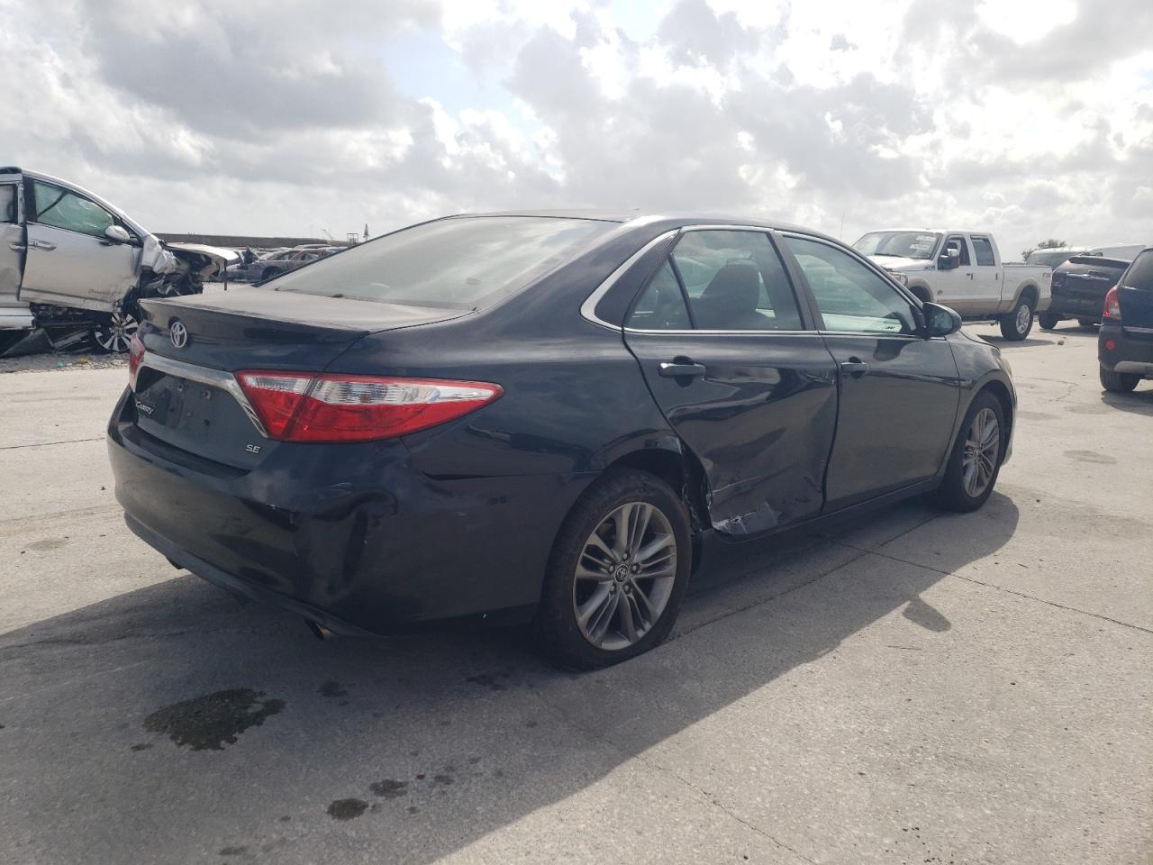 Lot #2979381705 2015 TOYOTA CAMRY LE